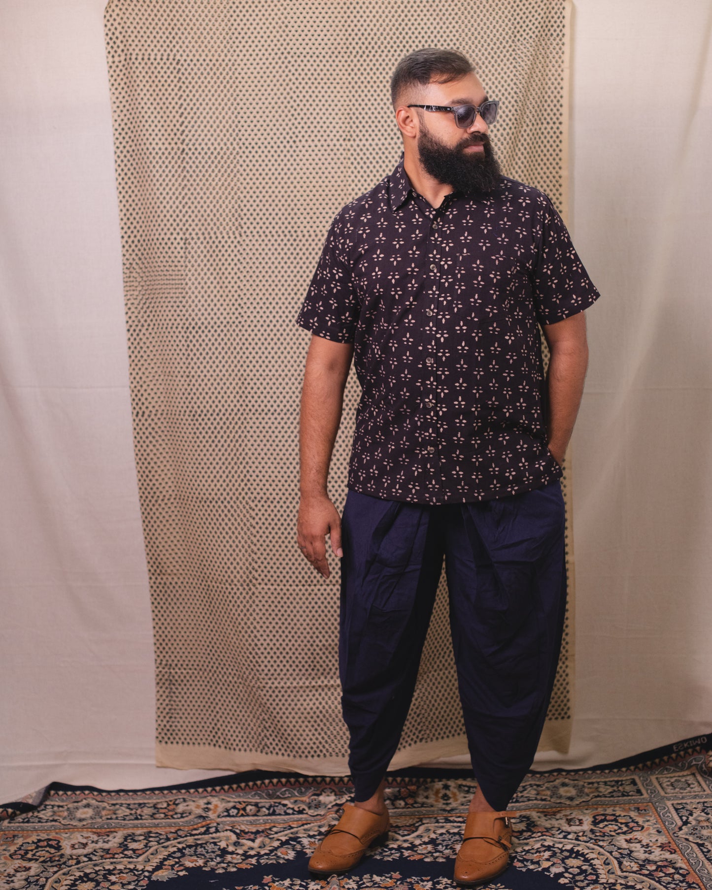 BEIGE FIVE PETAL SHIRT