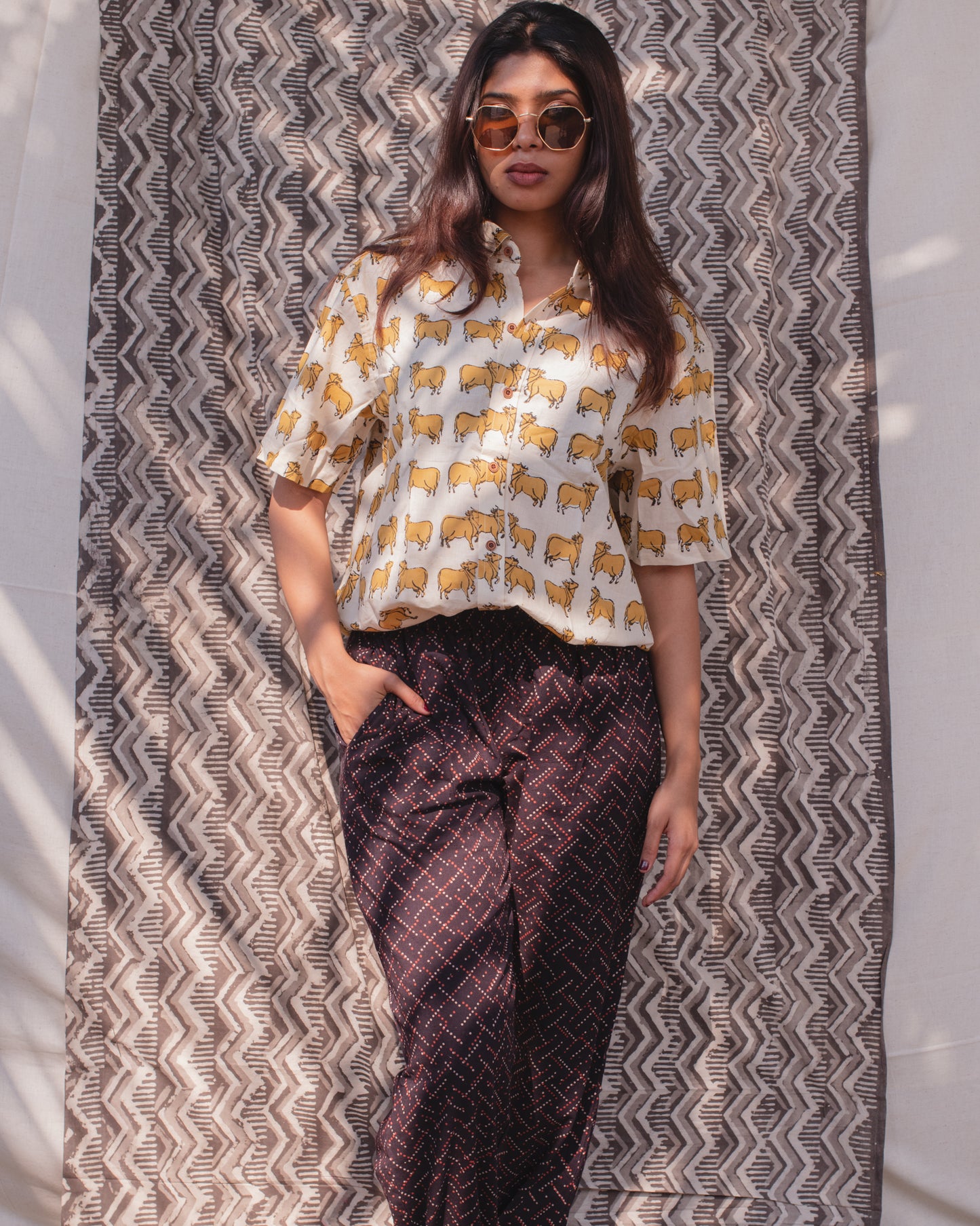 SMALL DOTTED LINE TROUSERS PANTS