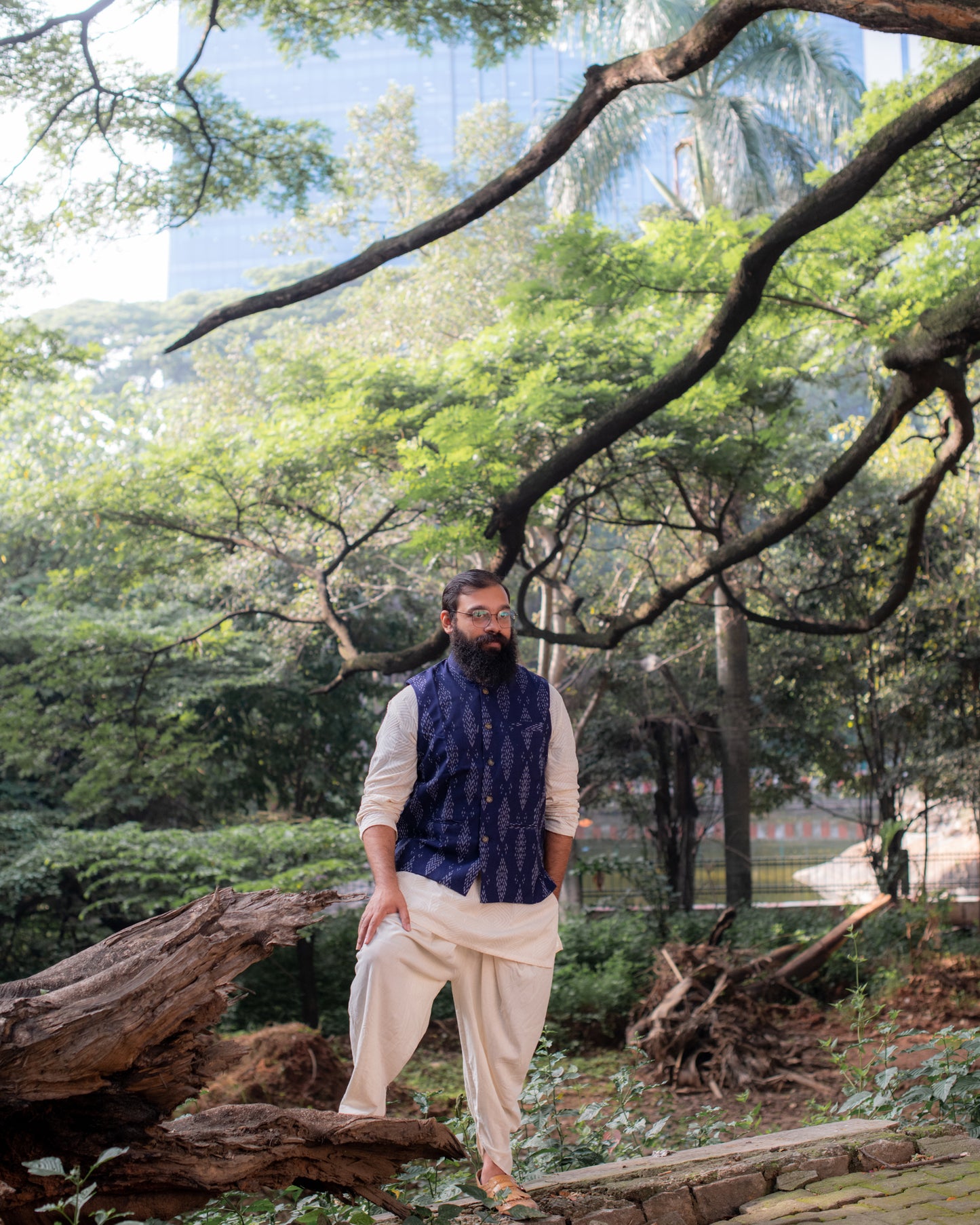 NAVY BLUE TETRAGON IKKAT MJ