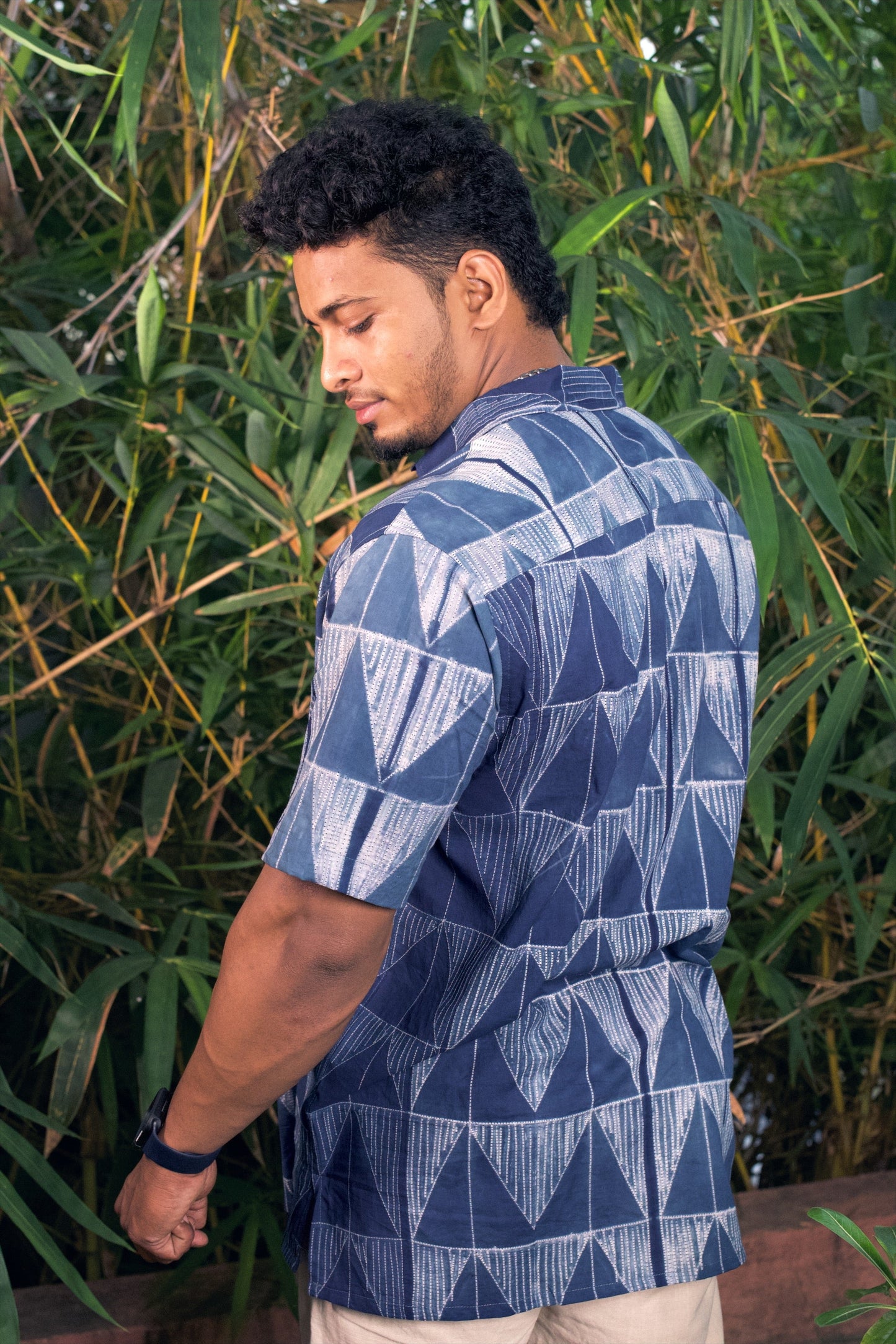 SHIBORI INDIGO TRIANGLE SHIRT