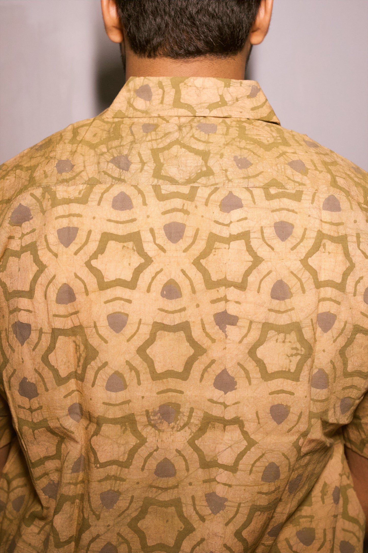 BATIK OLIVE STAR SHIRT
