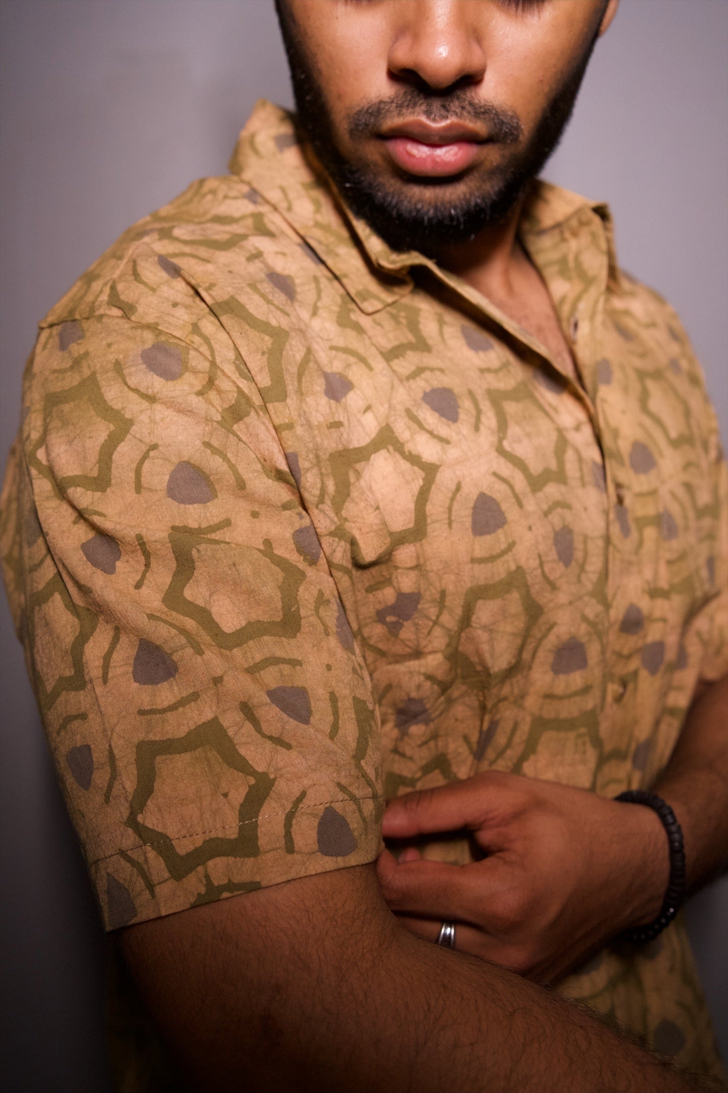 BATIK OLIVE STAR SHIRT