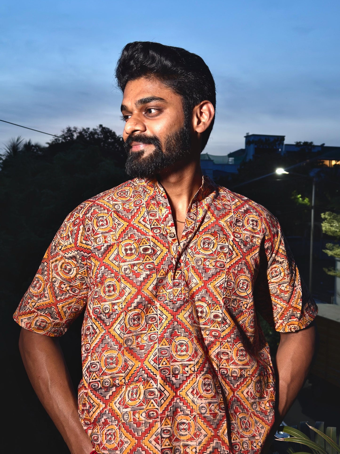 KALAMKARI GEOMETRIC SHORT KURTA