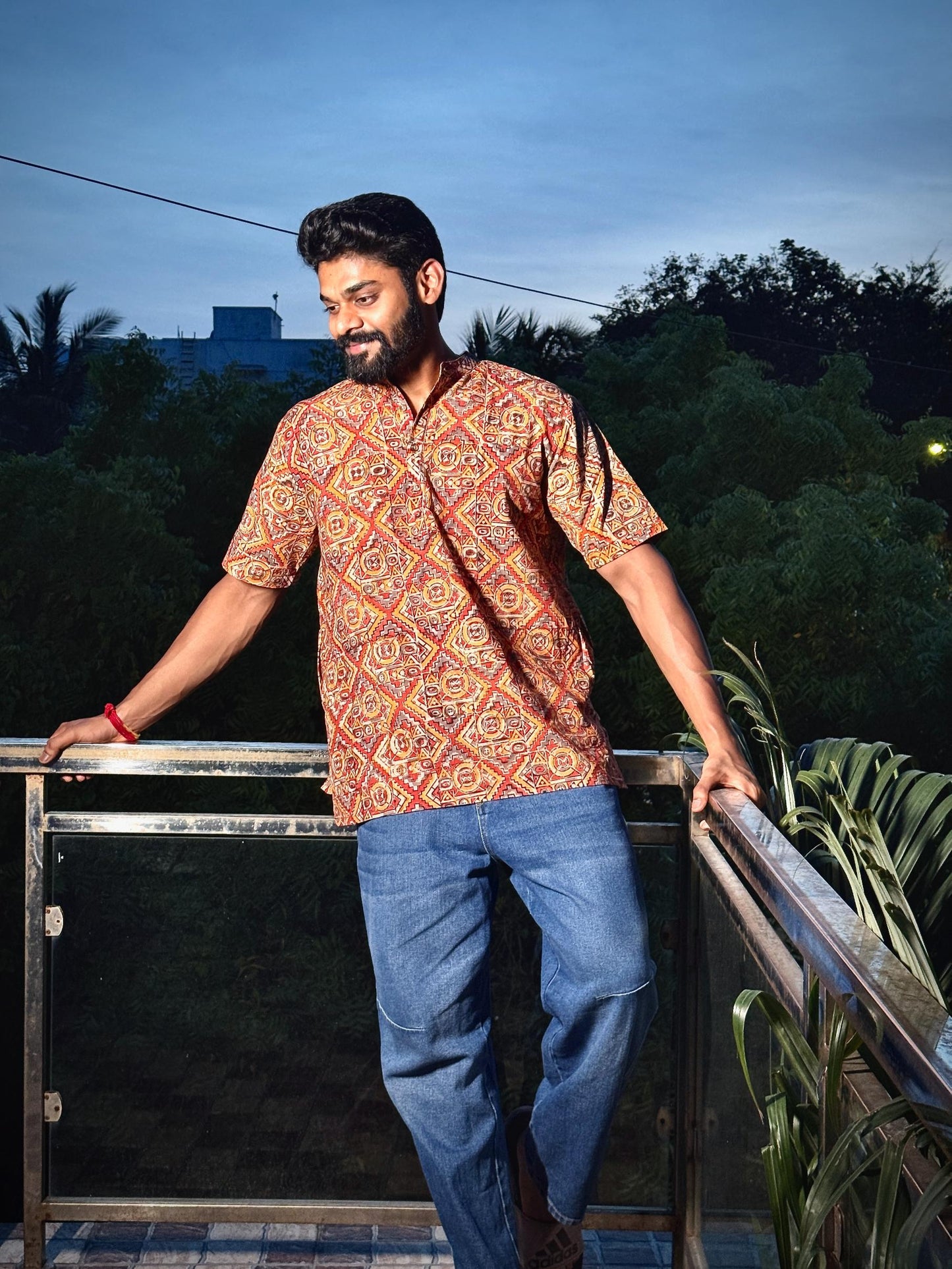 KALAMKARI GEOMETRIC SHORT KURTA