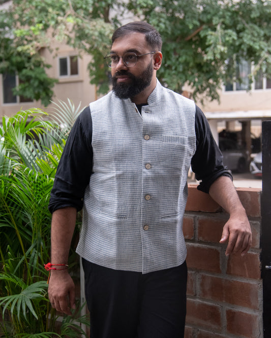 WHITE CHECKS MODI JACKET
