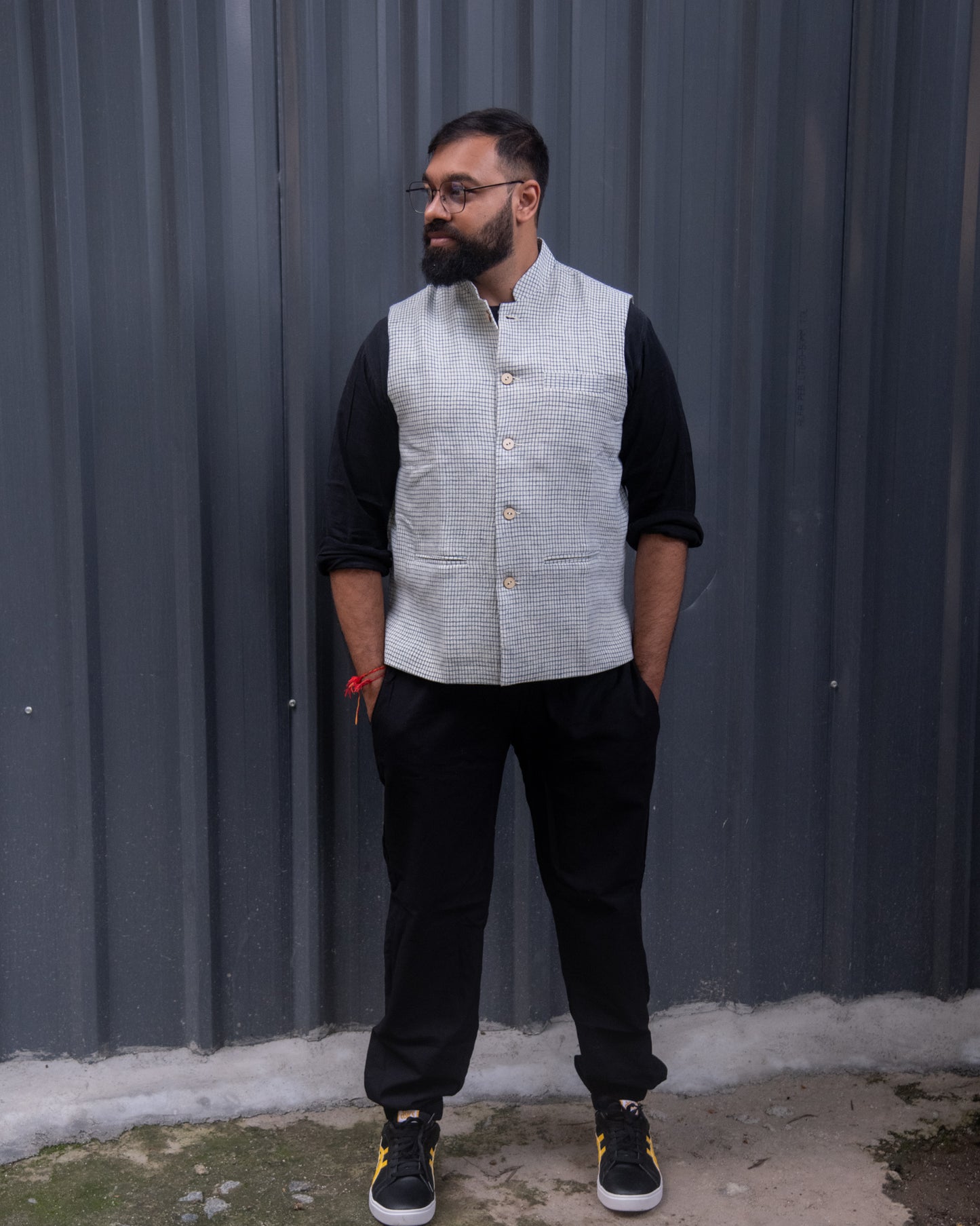 WHITE CHECKS MODI JACKET