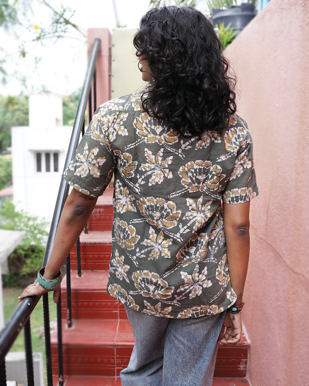 BATIK OLIVE GREEN BIG FLORAL SHIRT